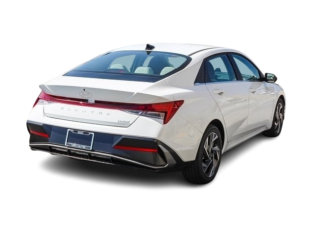 Thumbnail: 2025 Hyundai Elantra - 17