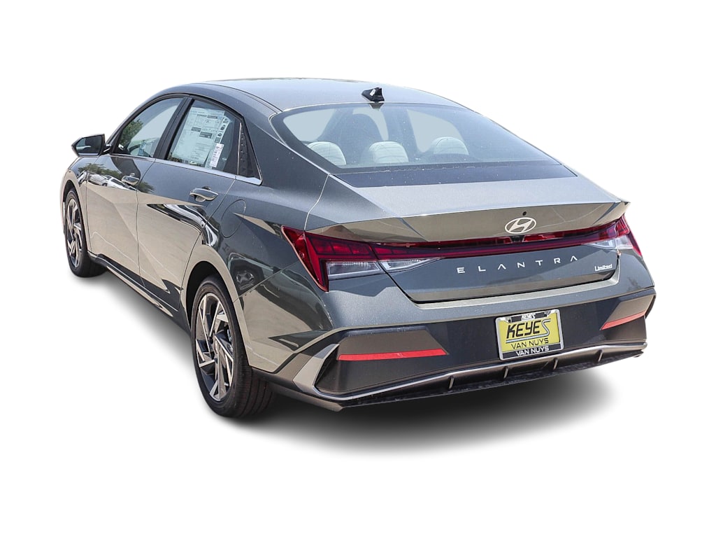 Thumbnail: 2026 Hyundai Elantra - 3