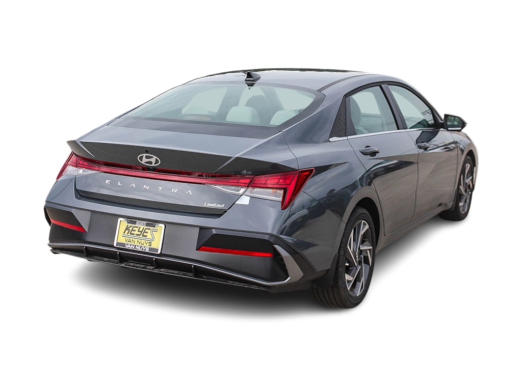 Thumbnail: 2026 Hyundai Elantra - 18