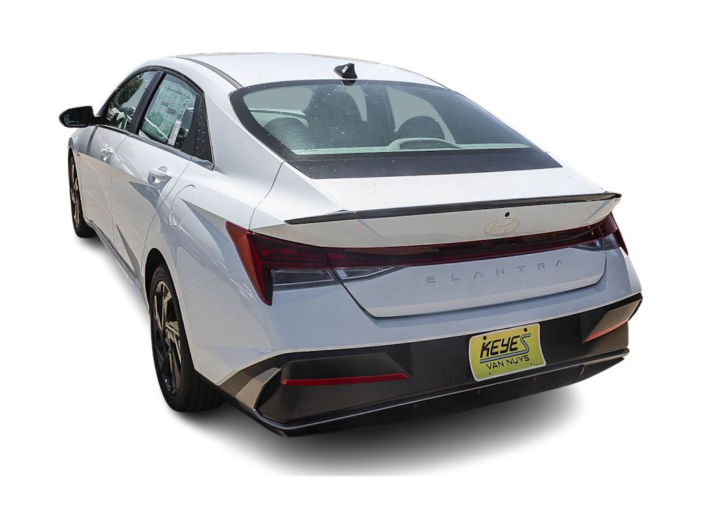 Thumbnail: 2026 Hyundai Elantra - 3