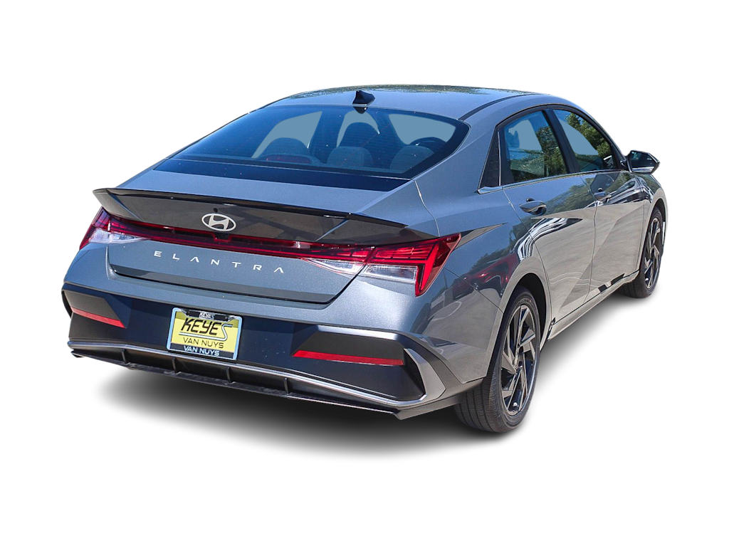 Thumbnail: 2026 Hyundai Elantra - 18