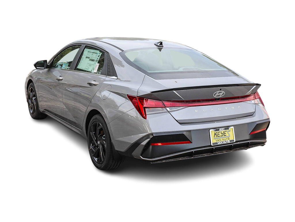 Thumbnail: 2026 Hyundai Elantra - 3