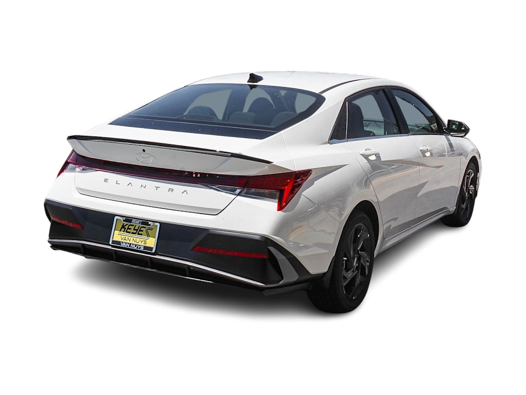 Thumbnail: 2026 Hyundai Elantra - 18
