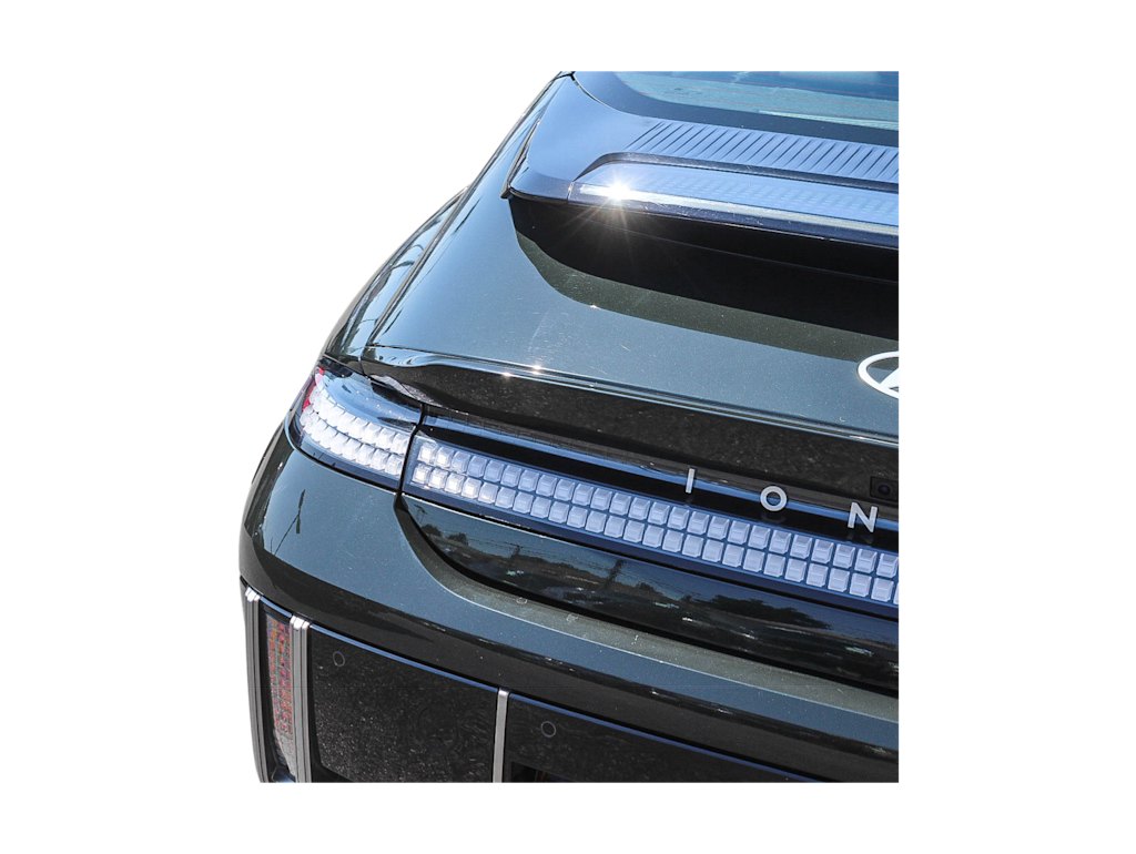 Thumbnail: 2023 Hyundai Ioniq 6 - 19