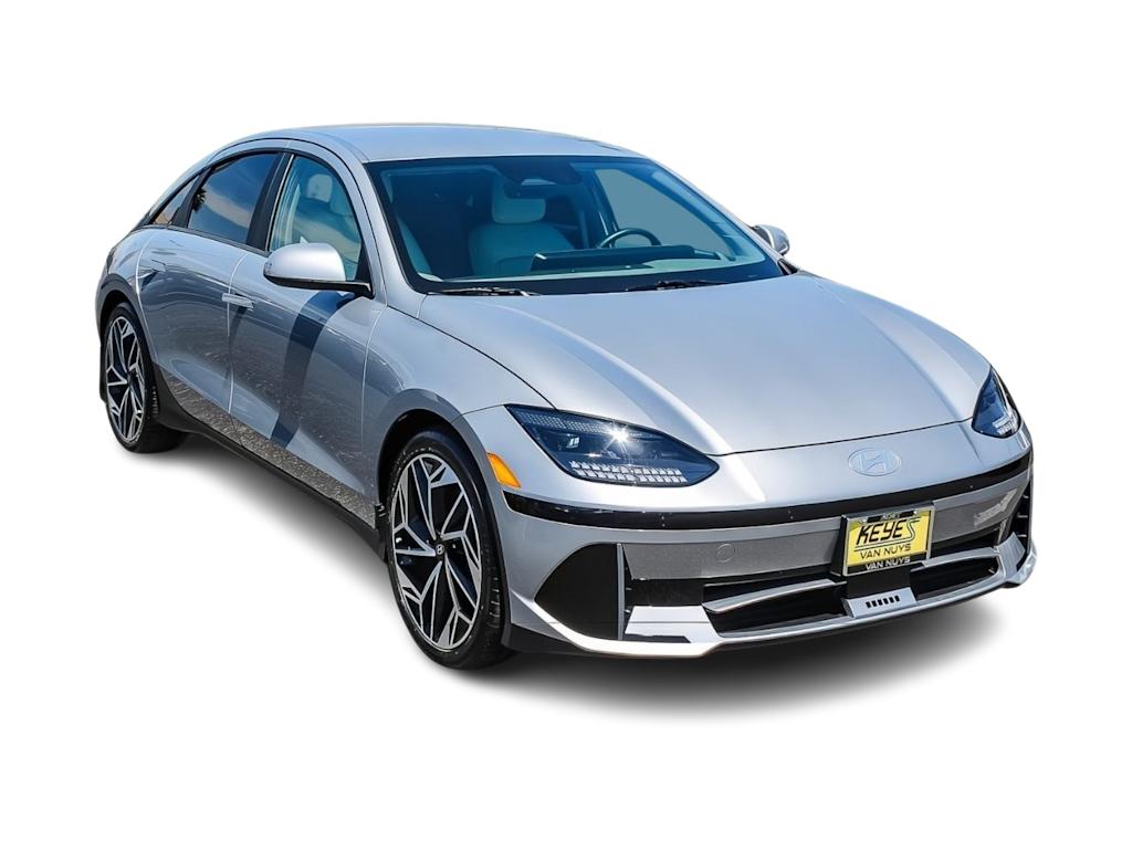 Thumbnail: 2023 Hyundai Ioniq 6 - 17