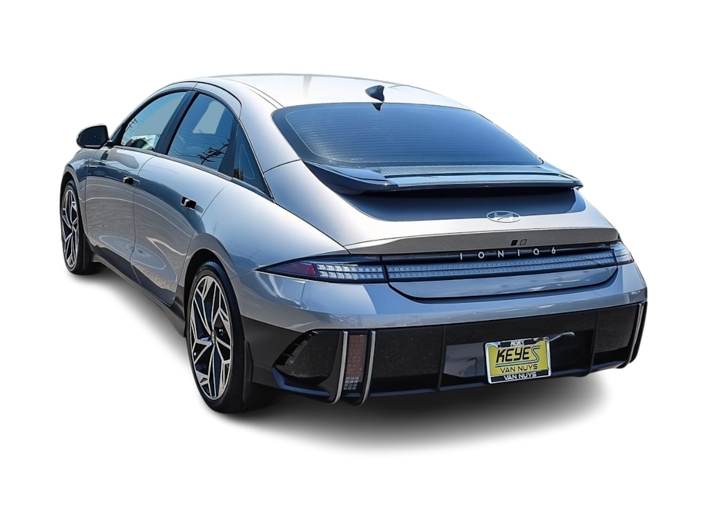 Thumbnail: 2023 Hyundai Ioniq 6 - 3