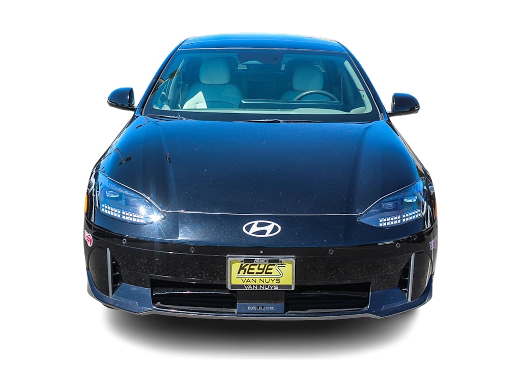 Thumbnail: 2023 Hyundai Ioniq 6 - 4