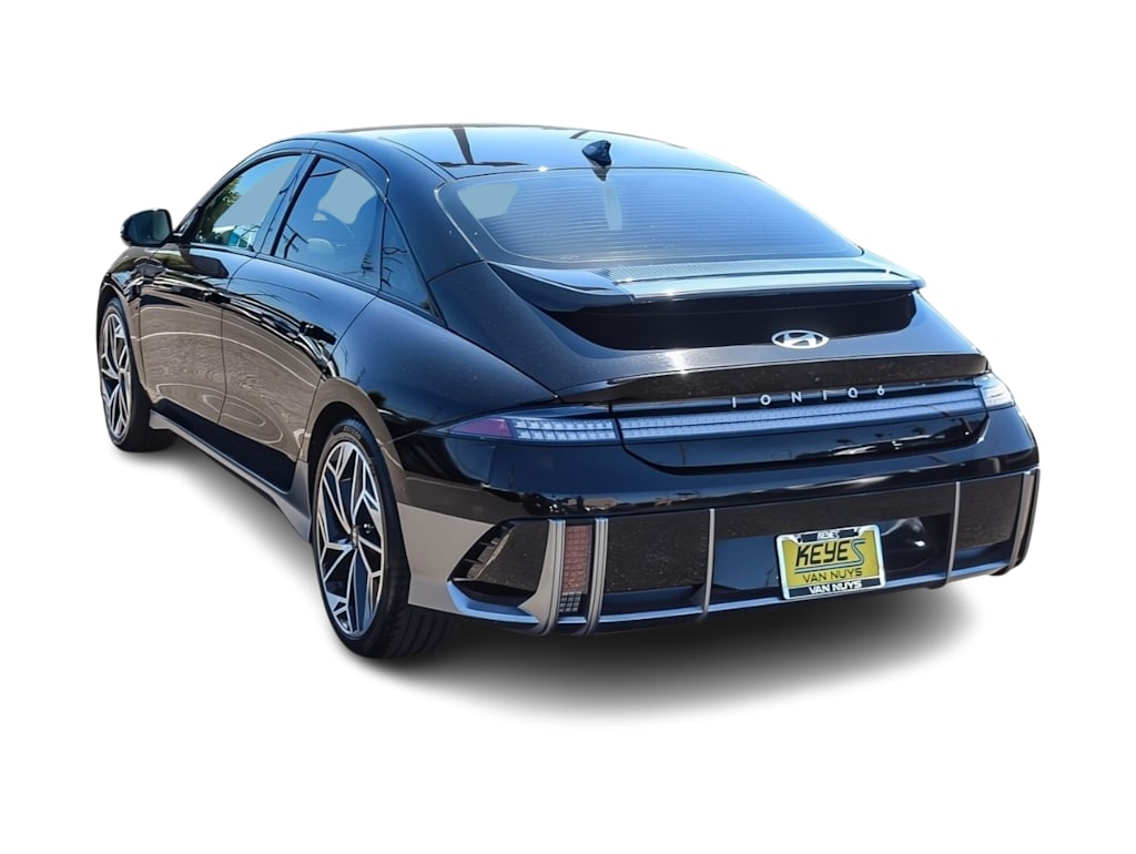 Thumbnail: 2023 Hyundai Ioniq 6 - 19