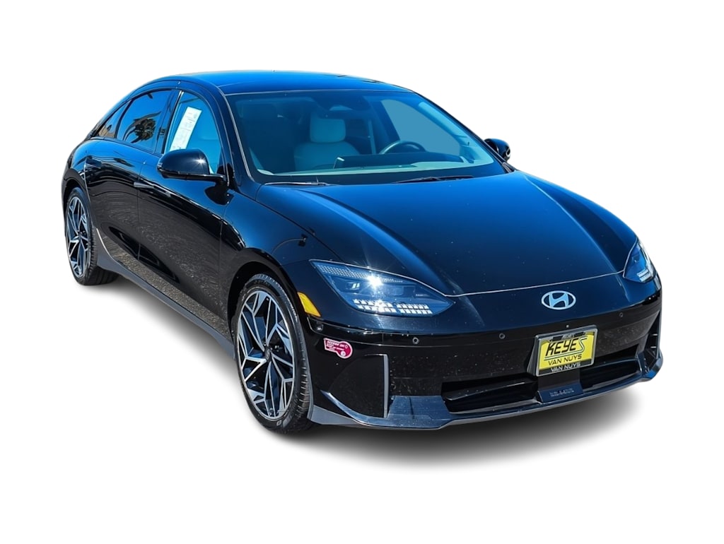 Thumbnail: 2023 Hyundai Ioniq 6 - 16