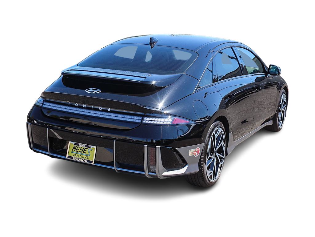 Thumbnail: 2024 Hyundai Ioniq 6 - 16
