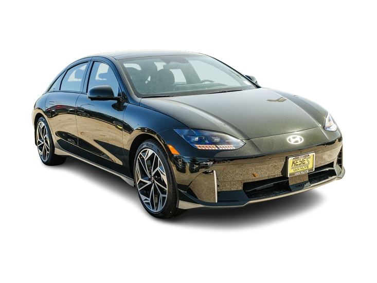 Thumbnail: 2023 Hyundai Ioniq 6 - 14