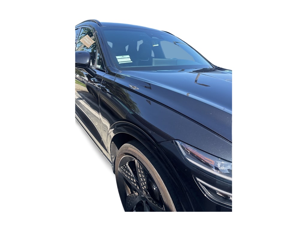 Thumbnail: 2023 Genesis GV70 - 17