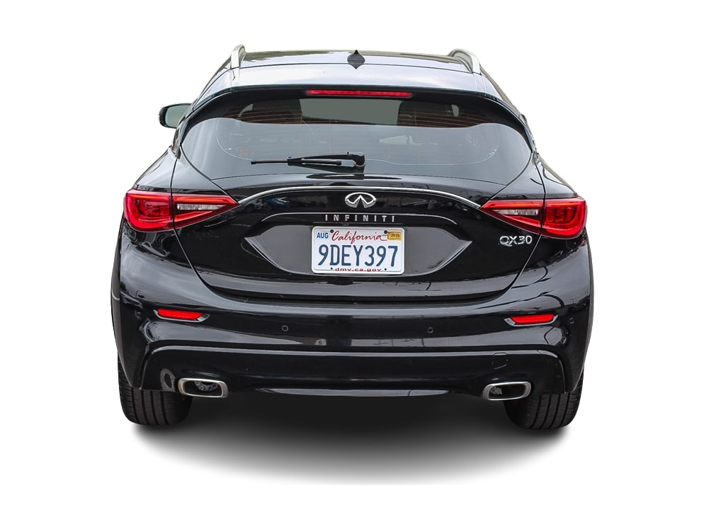 Thumbnail: 2017 INFINITI QX30 - 4