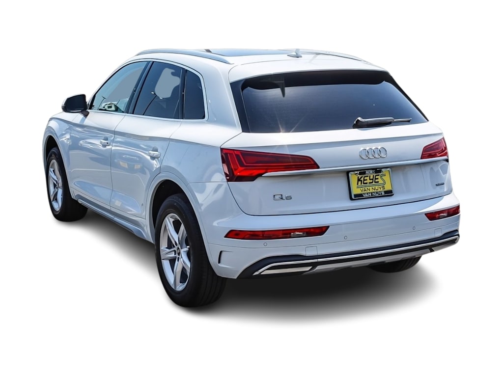 Thumbnail: 2023 Audi Q5 - 3