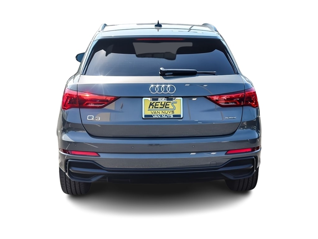 Thumbnail: 2022 Audi Q3 - 4