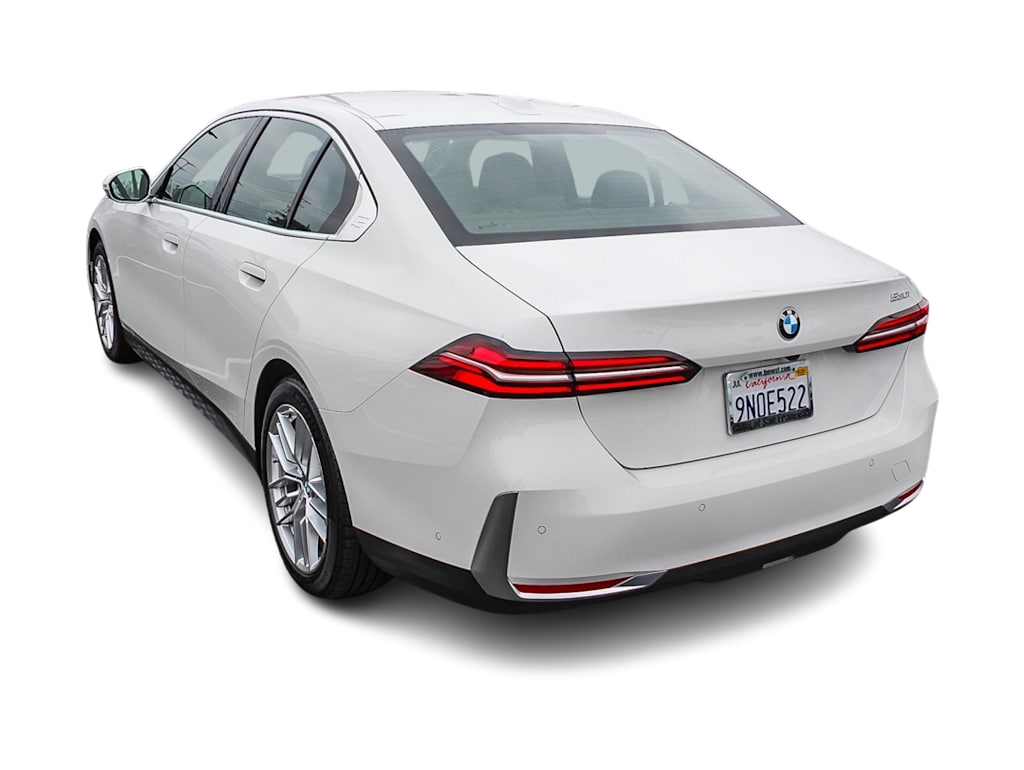 Thumbnail: 2024 BMW 5 Series - 3