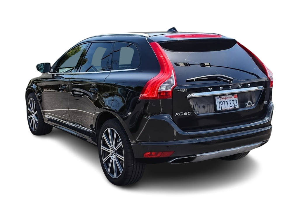 Thumbnail: 2016 Volvo XC60 - 3