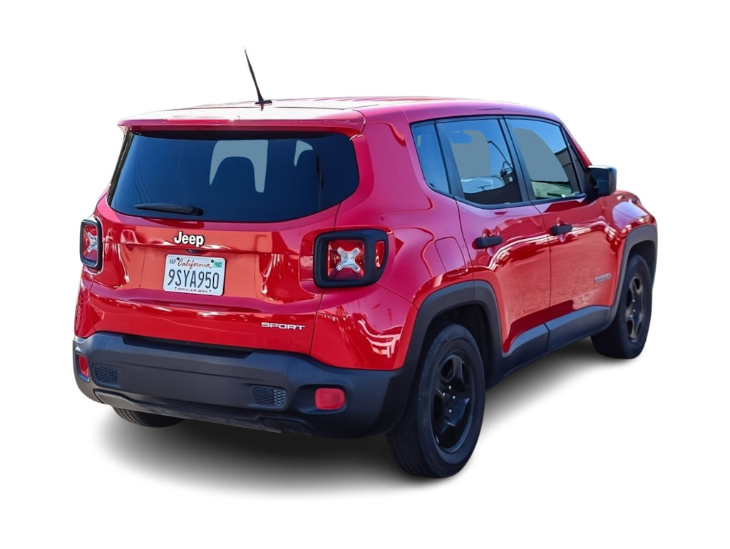 Thumbnail: 2016 Jeep Renegade - 17
