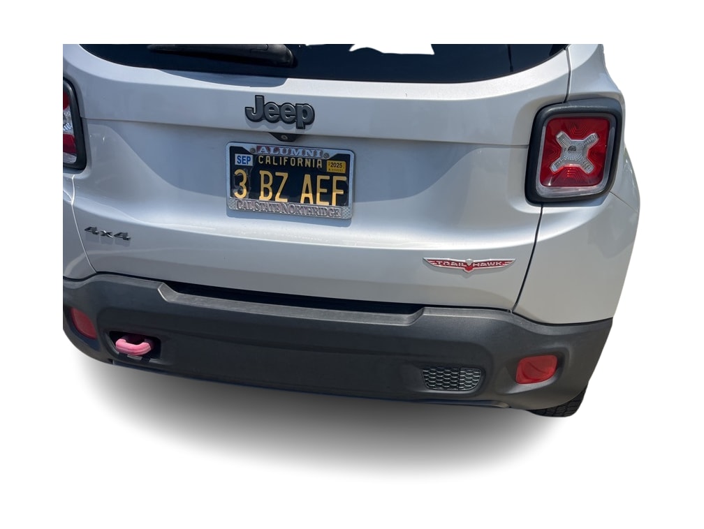 Thumbnail: 2015 Jeep Renegade - 18