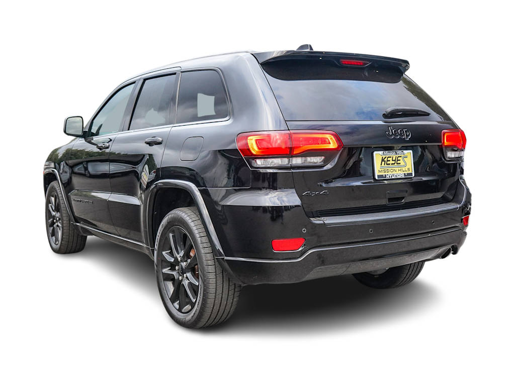 Thumbnail: 2020 Jeep Grand Cherokee - 3