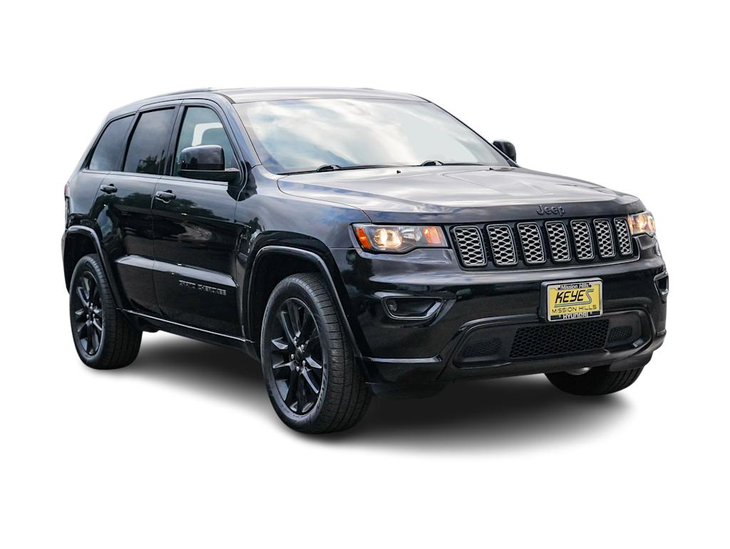 Thumbnail: 2020 Jeep Grand Cherokee - 16