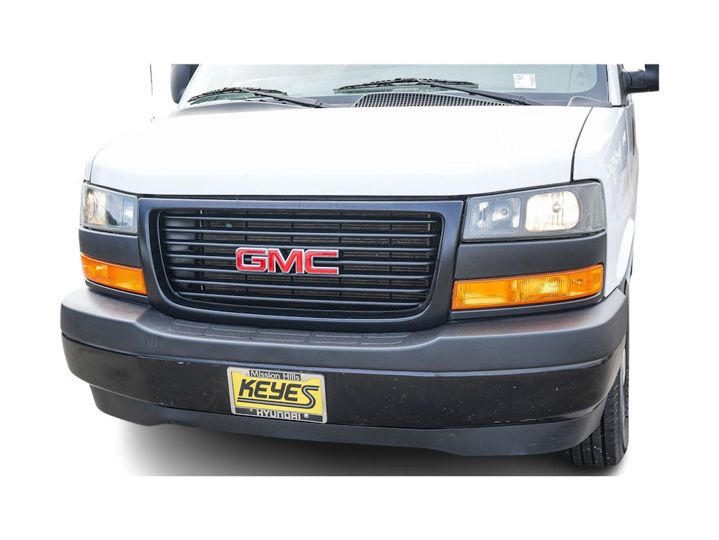 2023 GMC Savana 2500 19