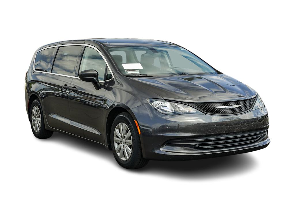 Thumbnail: 2018 Chrysler Pacifica - 7
