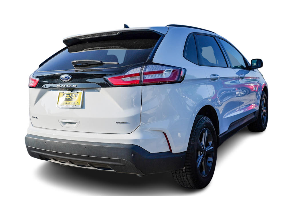 Thumbnail: 2023 Ford Edge - 20