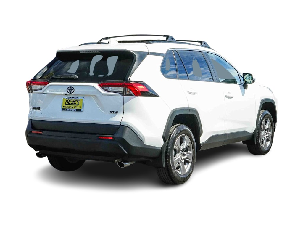 Thumbnail: 2025 Toyota RAV4 - 16