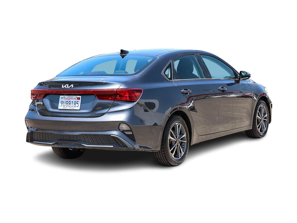 Thumbnail: 2023 Kia Forte - 18