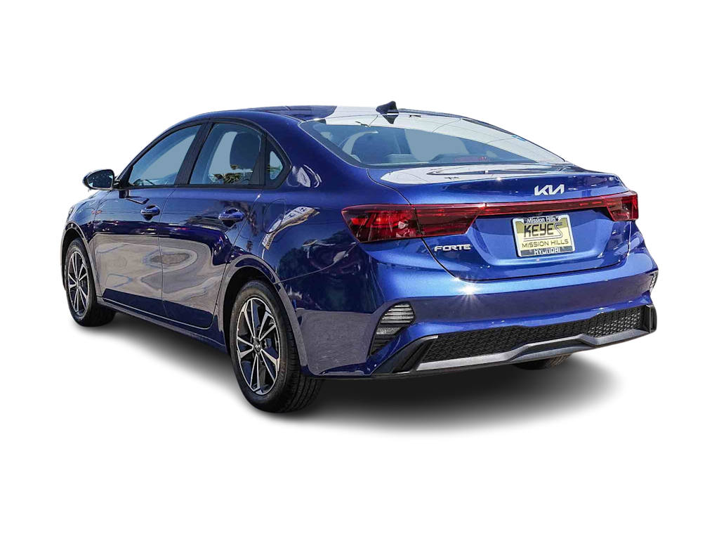 Thumbnail: 2023 Kia Forte - 3