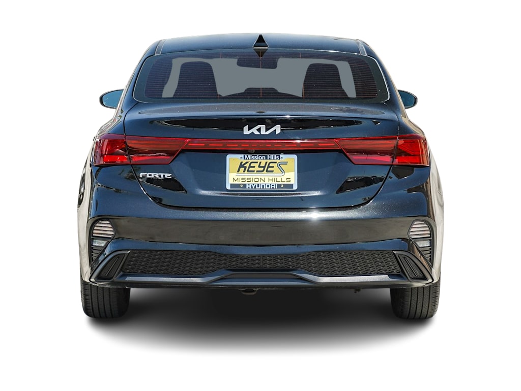 Thumbnail: 2023 Kia Forte - 4
