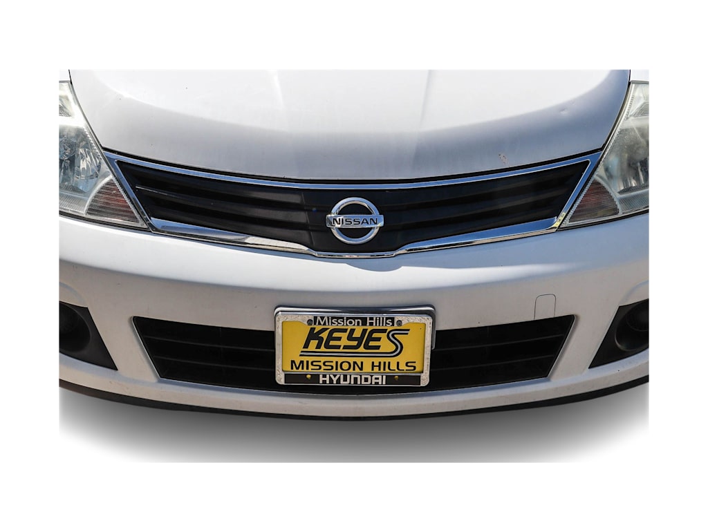 Thumbnail: 2010 Nissan Versa - 21