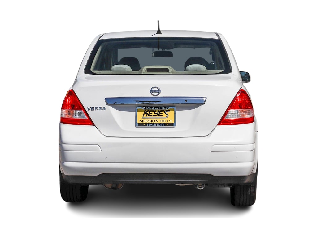 Thumbnail: 2010 Nissan Versa - 4