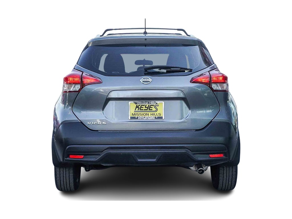 Thumbnail: 2018 Nissan Kicks - 4