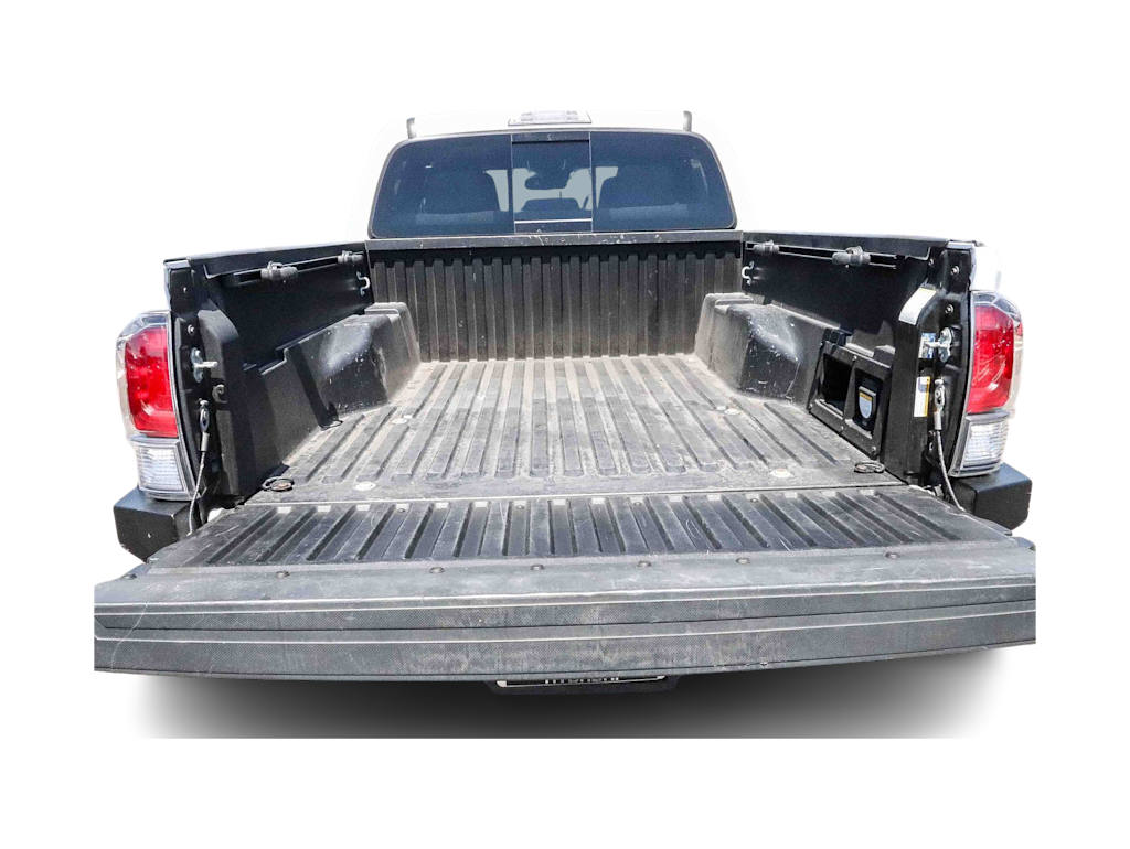 Thumbnail: 2022 Toyota Tacoma - 16