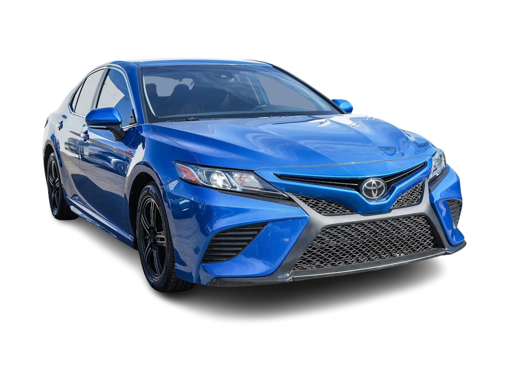 2019 Toyota Camry XLE 17