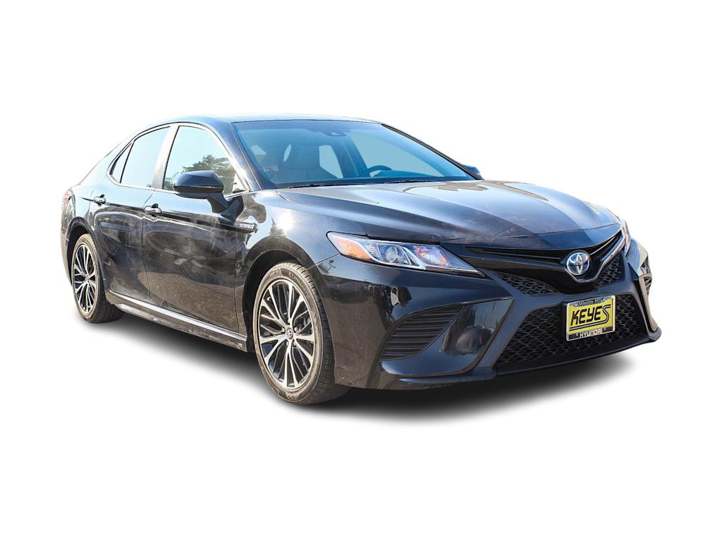 2018 Toyota Camry SE 15