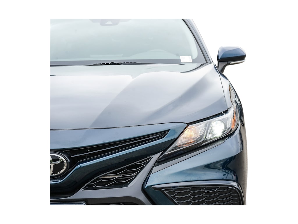 2021 Toyota Camry SE 18