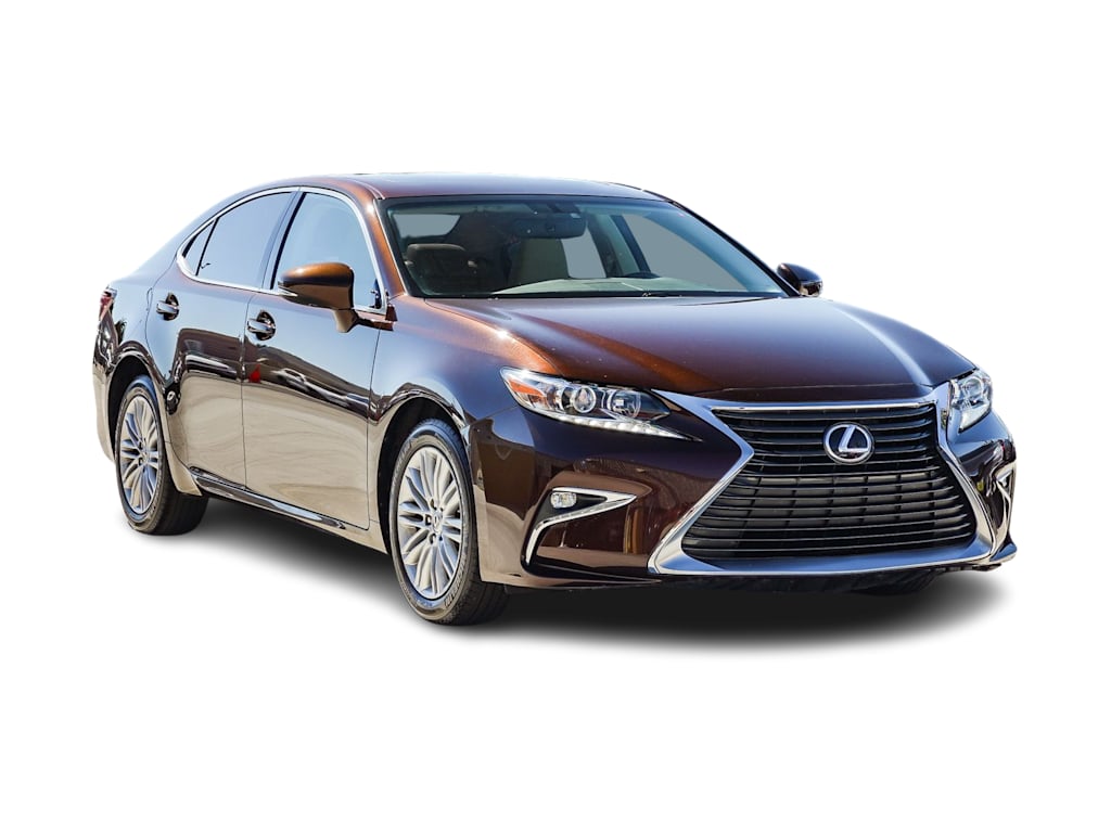 Thumbnail: 2016 Lexus ES - 18