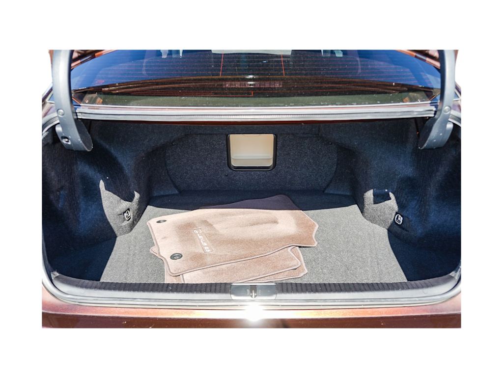 Thumbnail: 2016 Lexus ES - 16