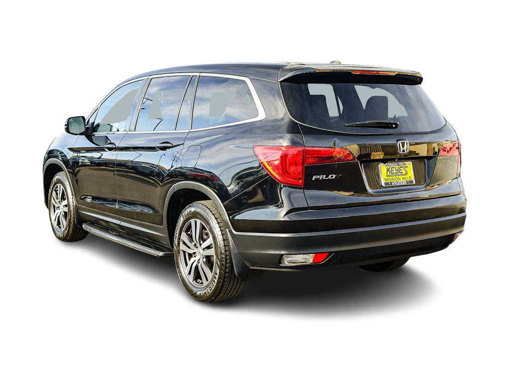 Thumbnail: 2017 Honda Pilot - 3