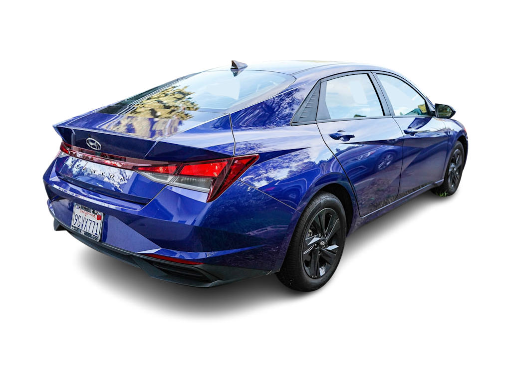 Thumbnail: 2023 Hyundai Elantra - 18