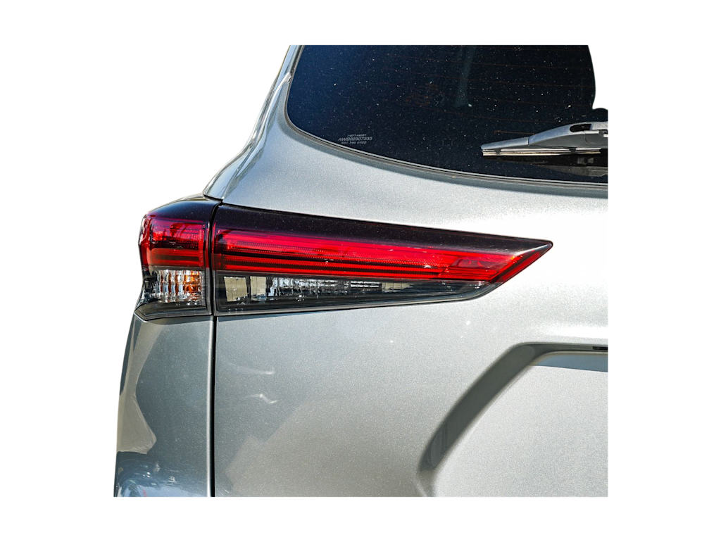 Thumbnail: 2021 Toyota Highlander - 21