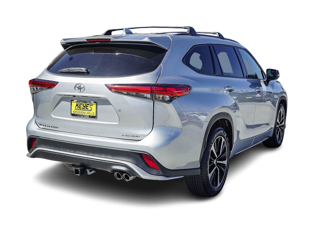 Thumbnail: 2021 Toyota Highlander - 20