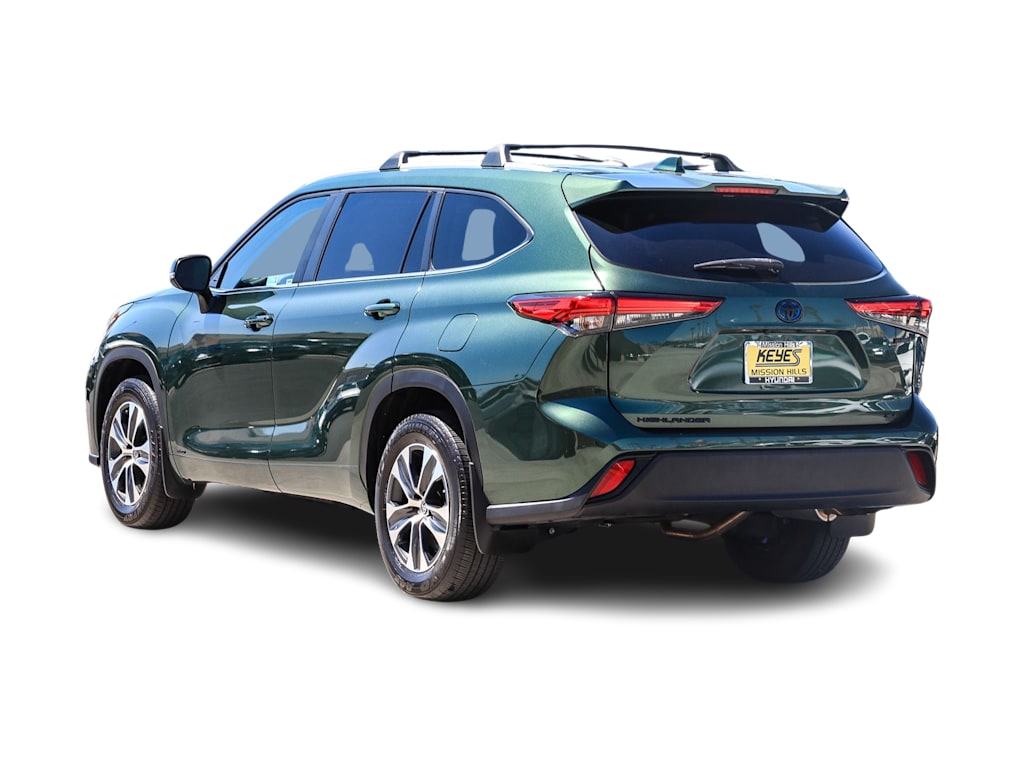 Thumbnail: 2023 Toyota Highlander - 3