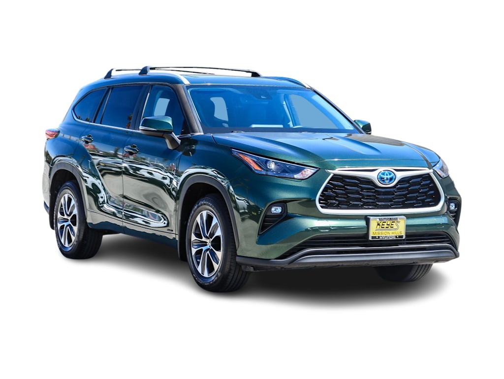 Thumbnail: 2023 Toyota Highlander - 15