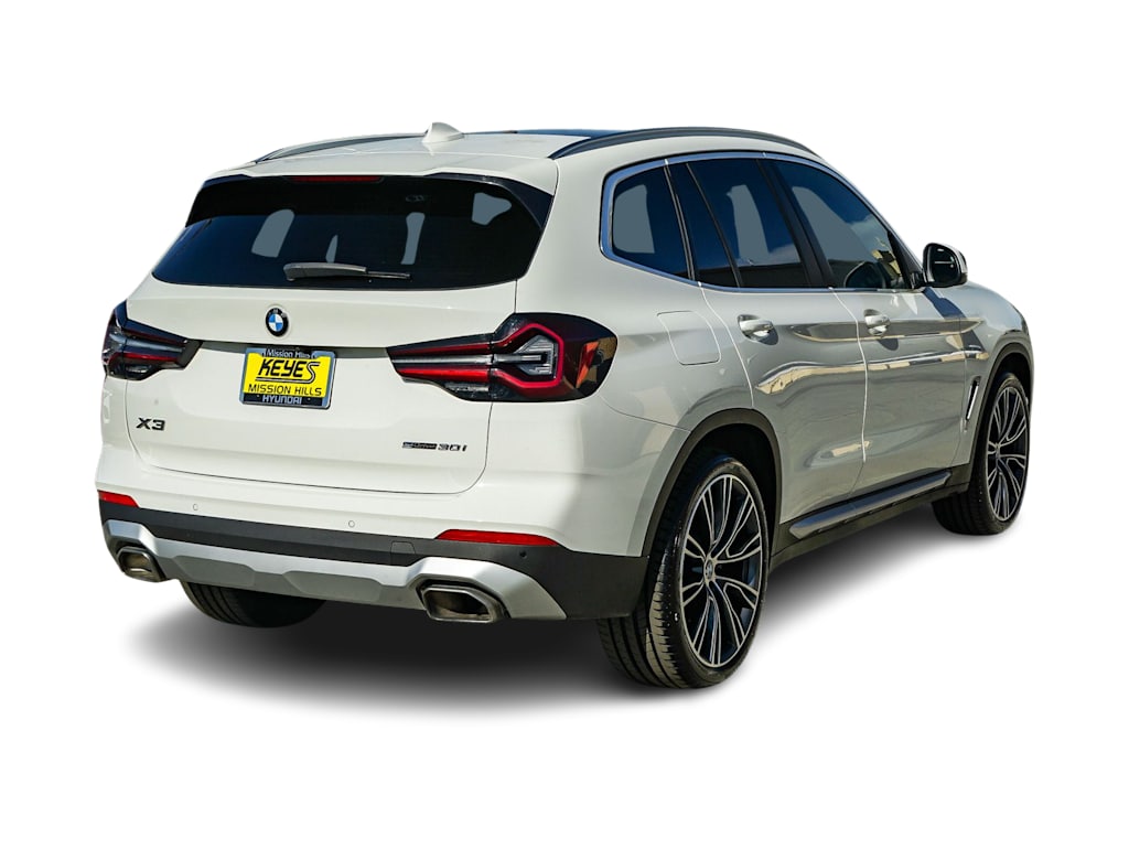 Thumbnail: 2023 BMW X3 - 17