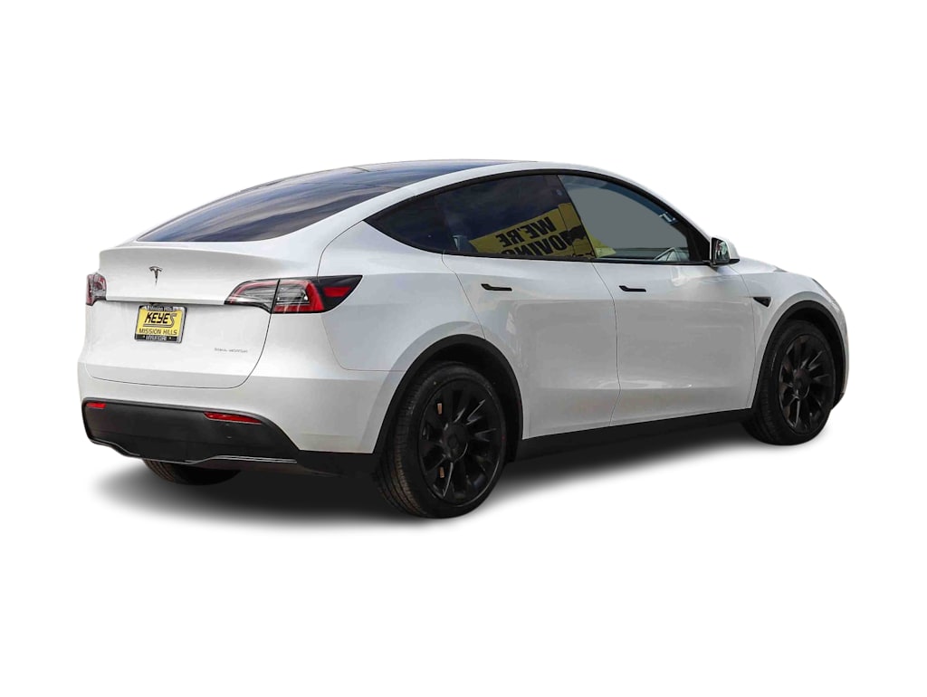 Thumbnail: 2023 Tesla Model Y - 16