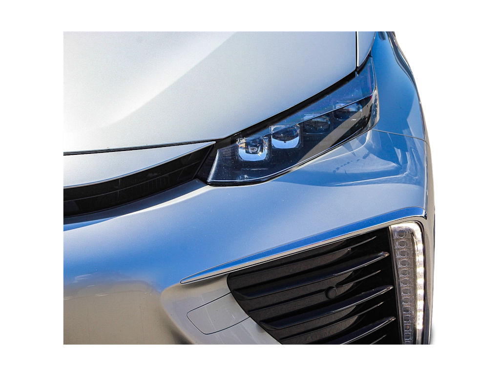 Thumbnail: 2019 Toyota Mirai - 18
